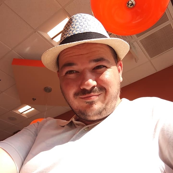 Meet your Posher, Daniel - Picture 1 of 1